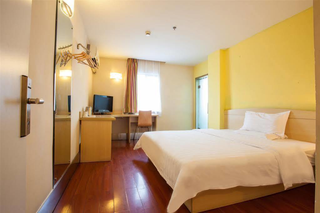 7 Days Inn Cantón Exterior foto