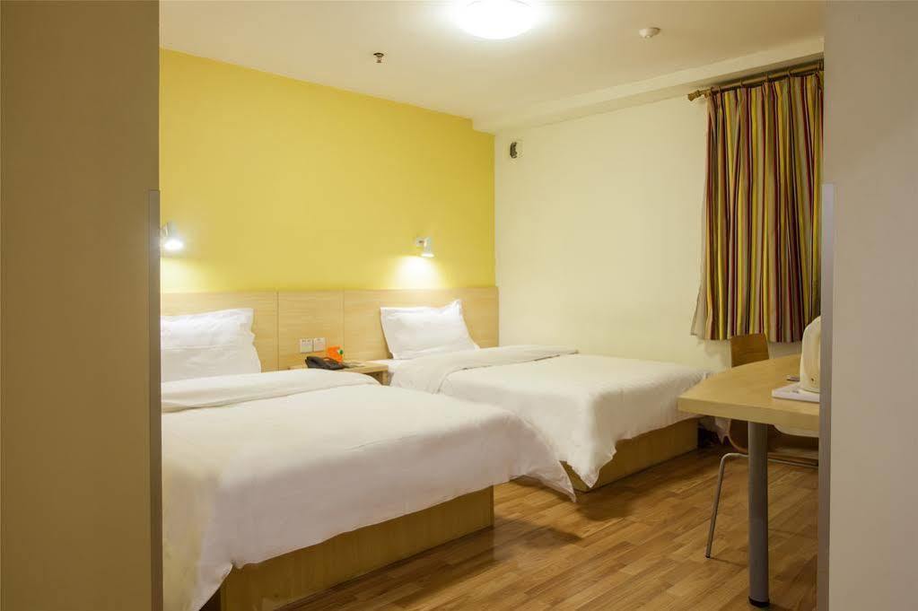 7 Days Inn Cantón Exterior foto